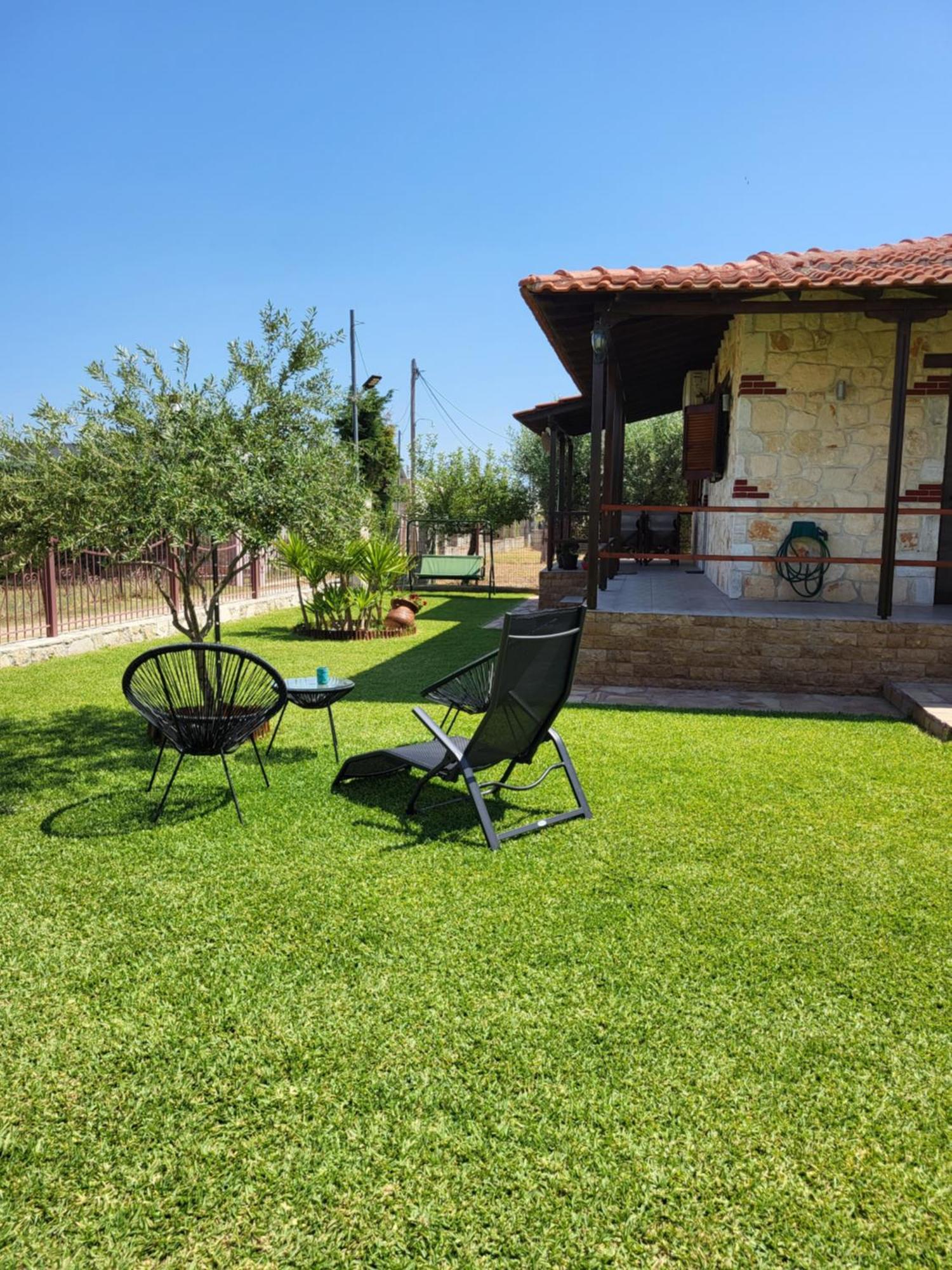Villa Trifon By Rentalspro Services -Nea Potidea Halkidiki Luaran gambar