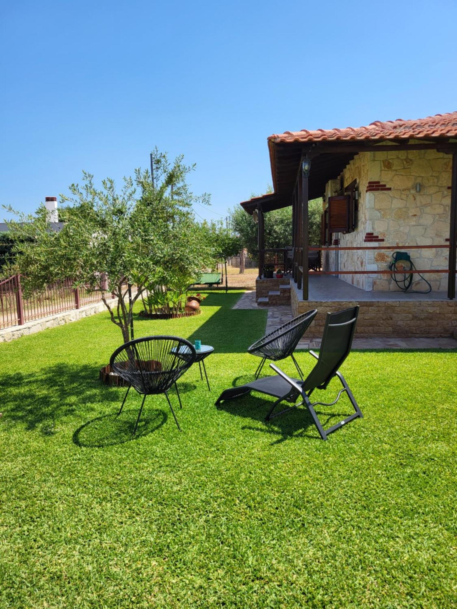 Villa Trifon By Rentalspro Services -Nea Potidea Halkidiki Luaran gambar